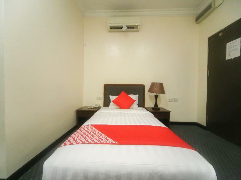 Oyo 750 Comfort Hotel Kota Kinabalu Luaran gambar